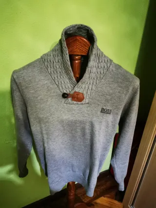 Jersey BOSS gris cuello alto