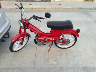 Mobylete Cady 50cc Automática Roja