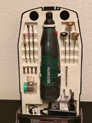 Taladro Parkside recargable con accesorios