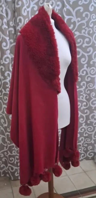 Sciarpa vintage con pomponi e pelliccia