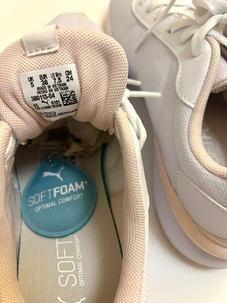 Zapatillas Puma Blancas y Rosas