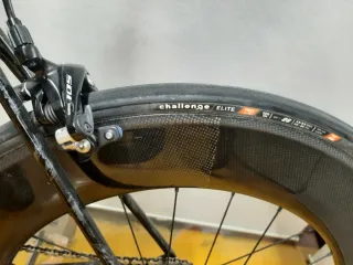 Bicicleta de carbono estilo fixie