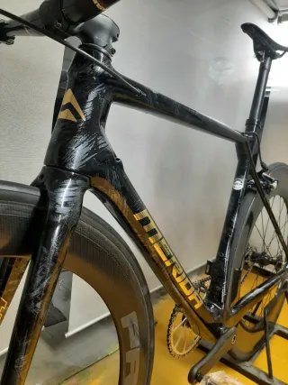 Bicicleta de carbono estilo fixie