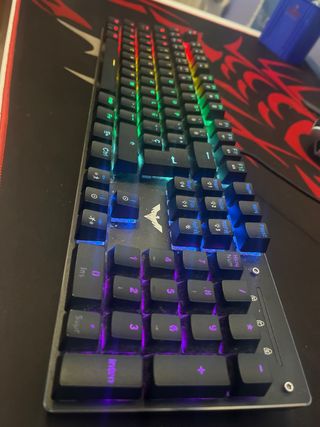 Teclado Mecánico RGB Negro