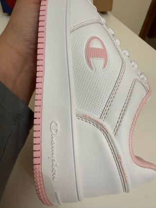 Zapatillas Champion Blancas y Rosas