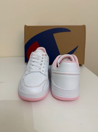 Zapatillas Champion Blancas y Rosas
