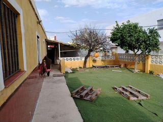 Chalet en venta en Bajadilla - Fuente Nueva en Algeciras