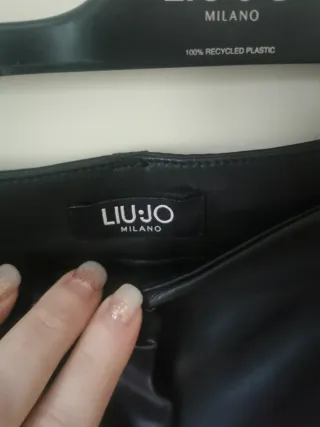 Pantaloni Liu Jo neri effetto pelle a zampa