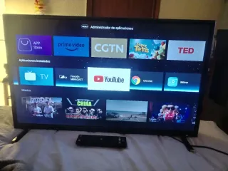 TV TD SYSTEM 32" SMART TV PERFECTO ESTADO