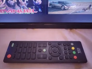 TV TD SYSTEM 32" SMART TV PERFECTO ESTADO