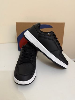 Zapatillas Champion Negras y Blancas