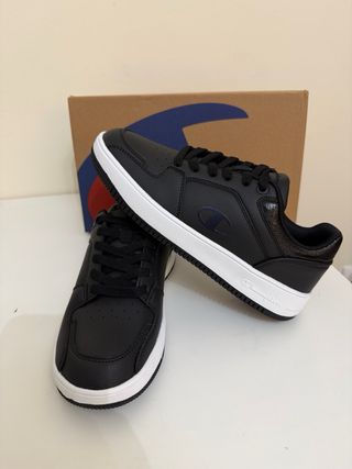 Zapatillas Champion Negras y Blancas