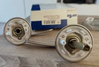 Manilla de puerta plateada