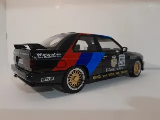 BMW E30 M3 escala 1/18. 21/9 cm aprox