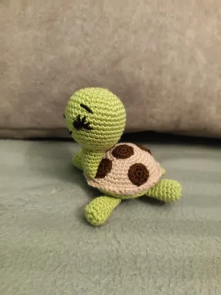 Tortuga de ganchillo hecha a mano
