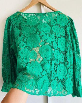 Blusa de encaje verde