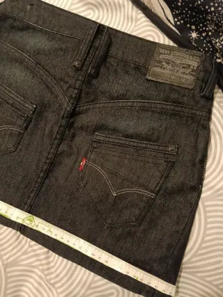 Mini falda vaquera Levi's azul oscuro