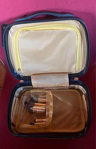 Maletín Deliplus dorado y negro