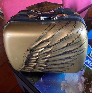 Maletín Deliplus dorado y negro