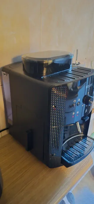 Cafetera Krups Negra