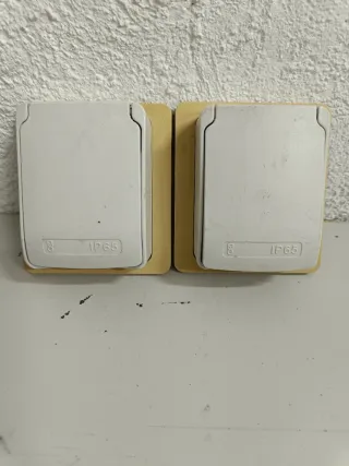 2 Enchufes IP65 Exteriores