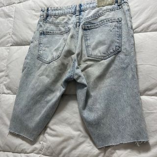 Pantalón Pirata Vaquero Roto Azul Claro