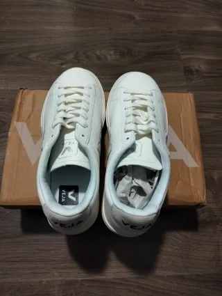 Zapatillas Veja Blancas Talla39 en perfecto estado