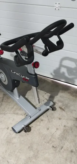 Bicicleta Spinning Life Fitness Lifecycle GX