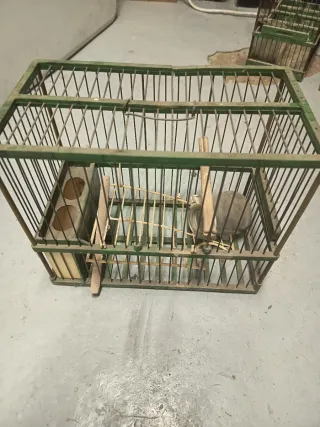 Jaula para pájaros de madera 5€ cada 1