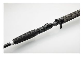 Caña Mad Cat White 2.20m 50-110gr + Carrete Acid