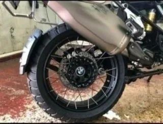 Anagrama llanta moto