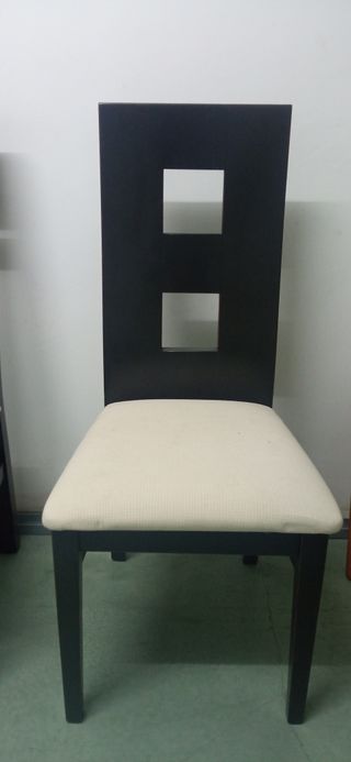 Silla de madera maciza