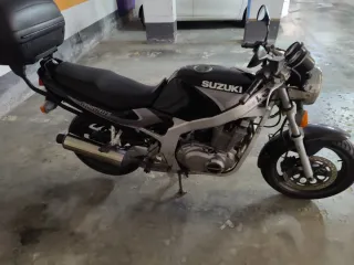 Suzuki GS500e Naked 500cc