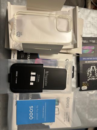 Custodia iPhone 13 Pro + Protezione Schermo