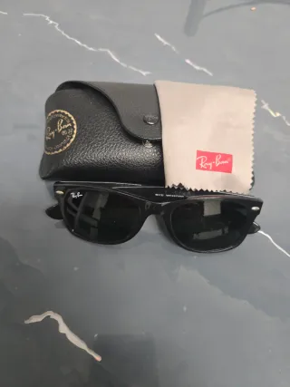 Gafas de sol Ray-Ban negras