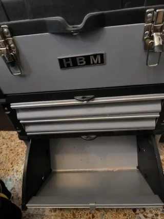 Caja de herramientas HBM con ruedas