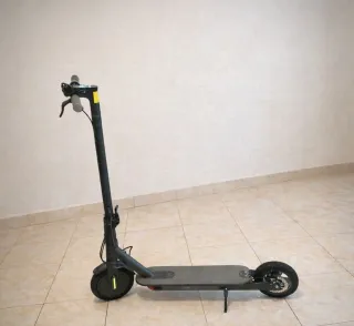 Patinete Eléctrico Xiaomi Essential