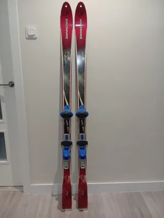 Esquí de travesía. Equipo completo.