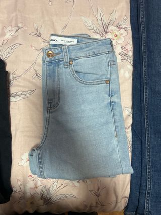 Pantalones Bershka Talla 32 Negros y Azules