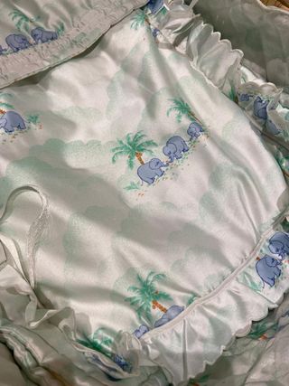 Capazo moisés mimbre con asas y ruedas