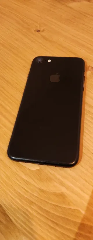iPhone 7 128GB Jet Black