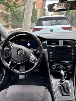 ¡OPORTUNIDAD! VW Golf 2019 Sport R-Line 150CV DSG