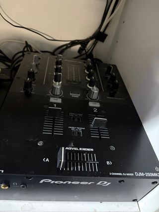 Mesa de mezclas Pioneer DJM-250MK2