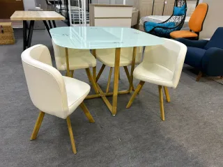 Mesa de cristal y madera diseño