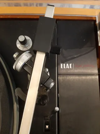 Gira discos / Vitrola ELAC