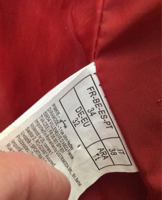 Cazadora efecto cuero roja