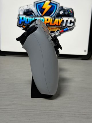 Mando PS5 DualSense con joysticks magnéticos