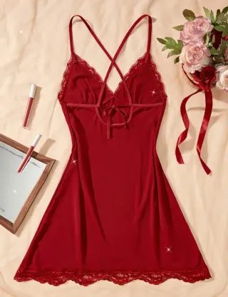 Camisón de encaje rojo