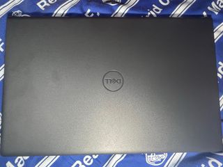 Dell Inspiron 15 3530 15.6 i5 16gb ram ddr4 520gb