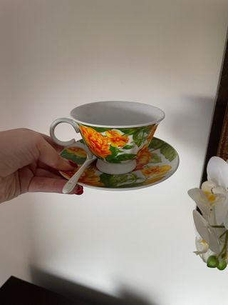 Conjunto 2 chávenas de chá com pires